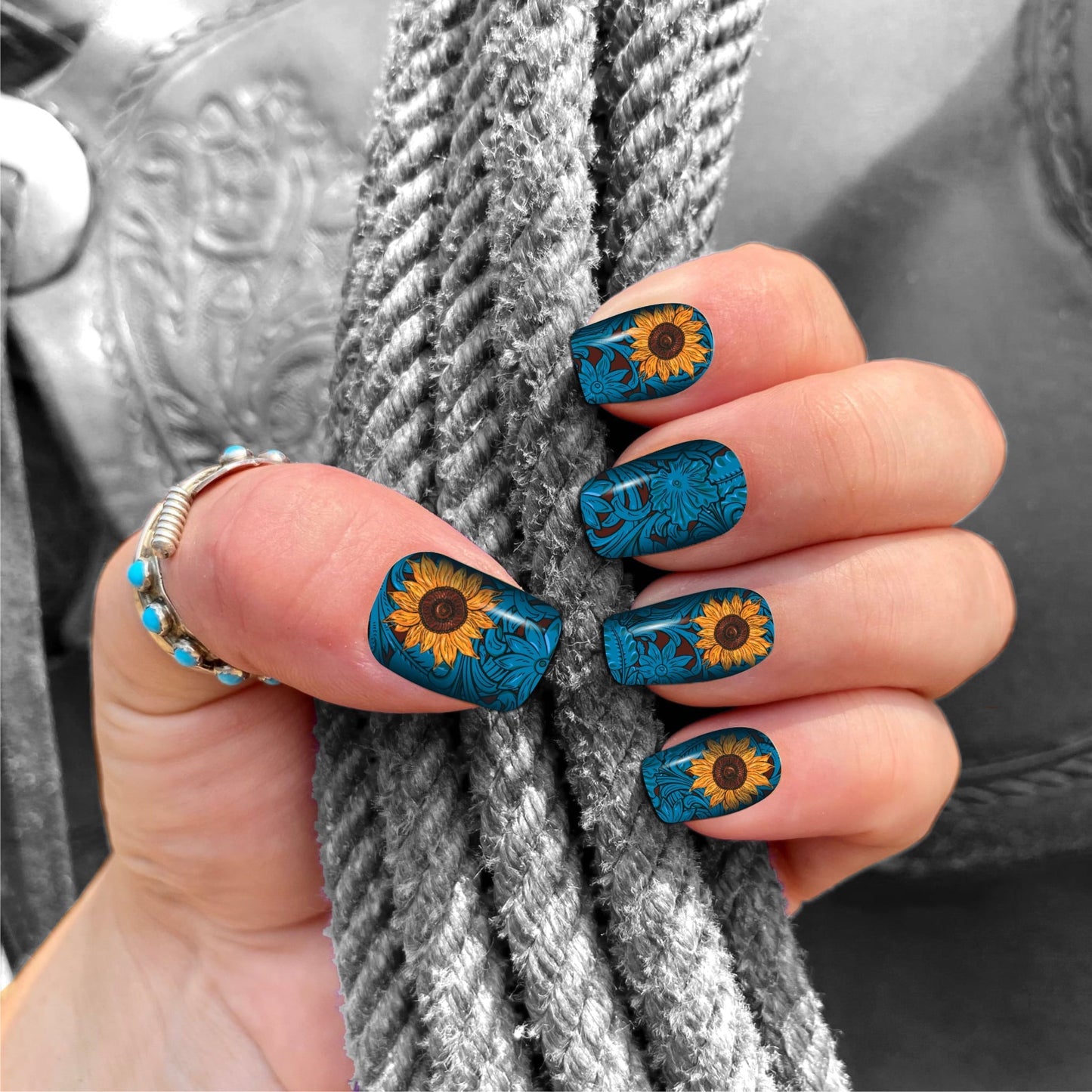 Saddle Up Sunflower Nail Polish Strips