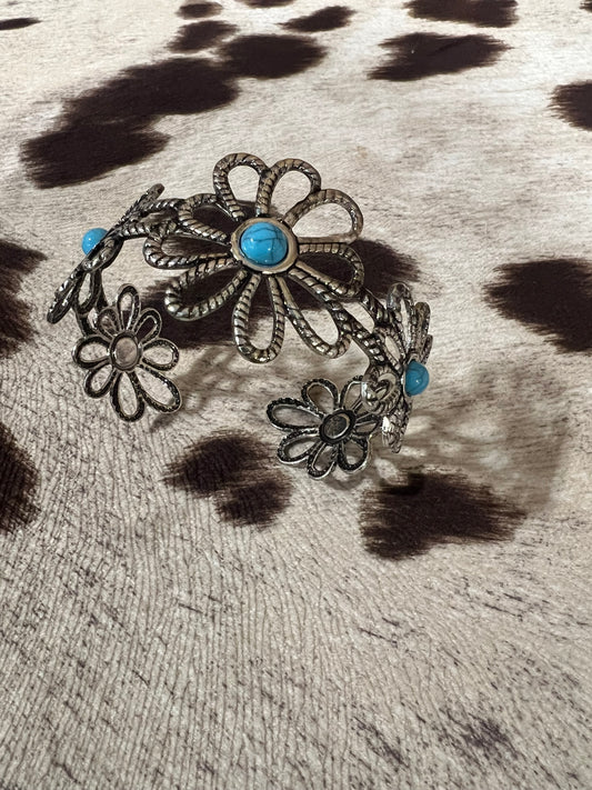 #13 Flower Bracelet