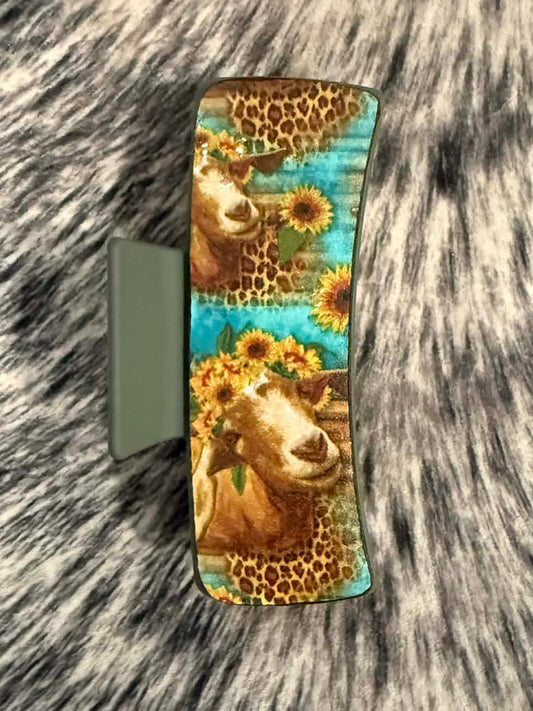 Goat Hair Clip